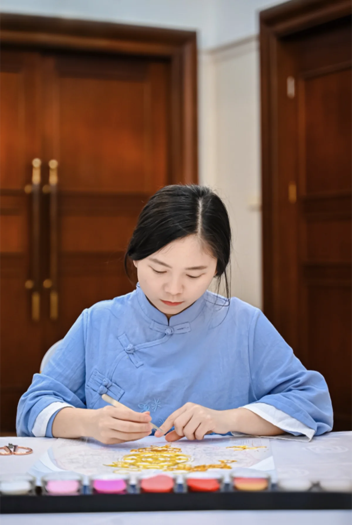 聆花珐琅工艺师